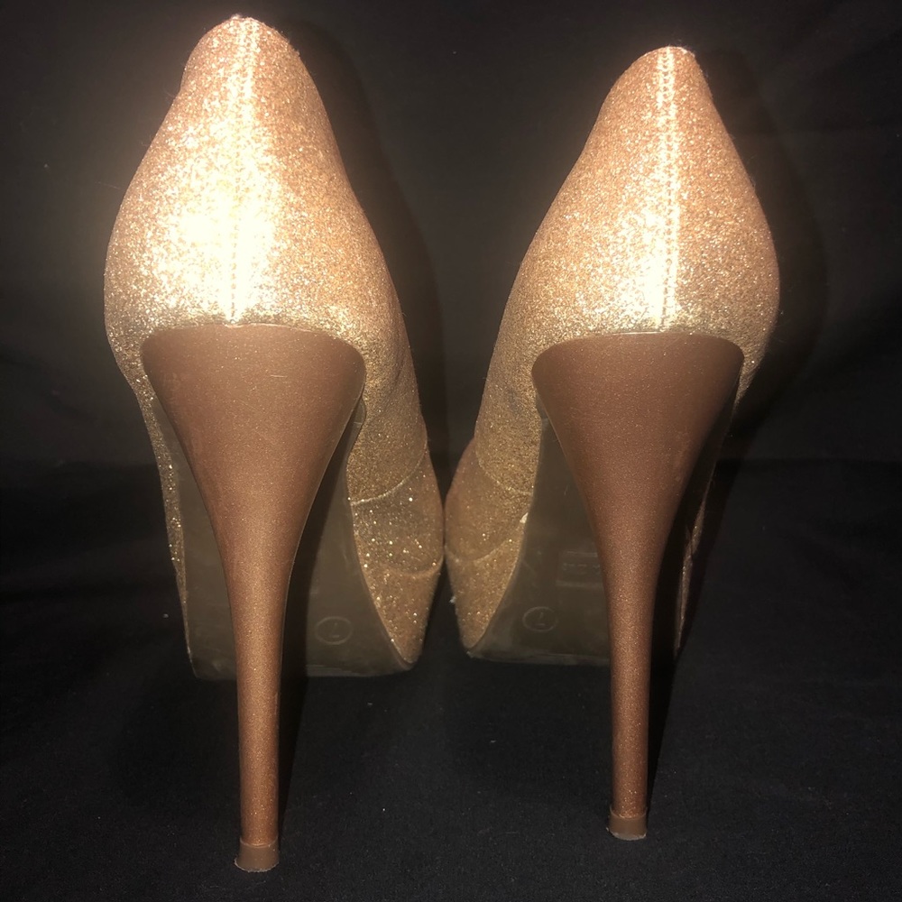 Gold Eva and Zoe Pumps